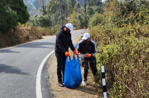 यहां कलम के साथ एक विशेष अभियान में उतरे पौड़ी के पत्रकार