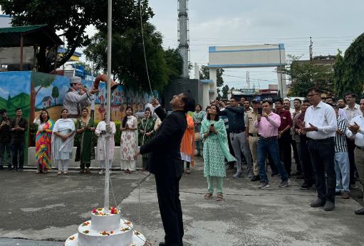 स्वतंत्रता दिवस की शुभकामनाएं दी