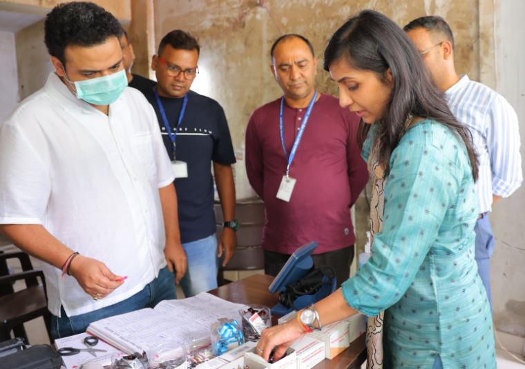 डीएम ने नीलकंठ यात्रा मार्ग पर व्यवस्थाओं का लिया जायज़ा