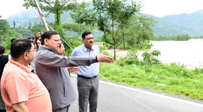 सड़कों, पुलों एवं सरकारी संपत्तियों को भारी नुकसान