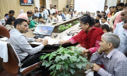 4 घंटे चला जनदर्शन; रिकार्ड 194 समस्याएं दर्ज
