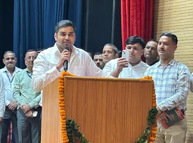 देहरादून में जिला पंचायत का शपथ ग्रहण समारोह संपन्न