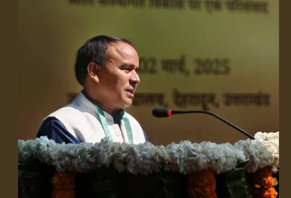 17 लाख से अधिक लाभार्थियों ने उठाया आयुष्मान योजना का लाभः डाॅ. धन सिंह रावत