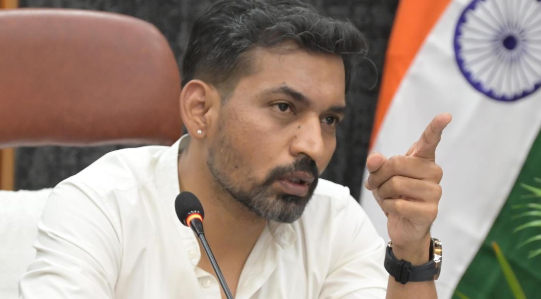 धरातल पर दिखें सकरात्मक परिणामः डीएम