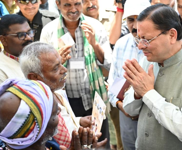 मुख्यमंत्री ने ऋषिकेश स्थित ट्रांजिट कैंप का किया औचक निरीक्षण