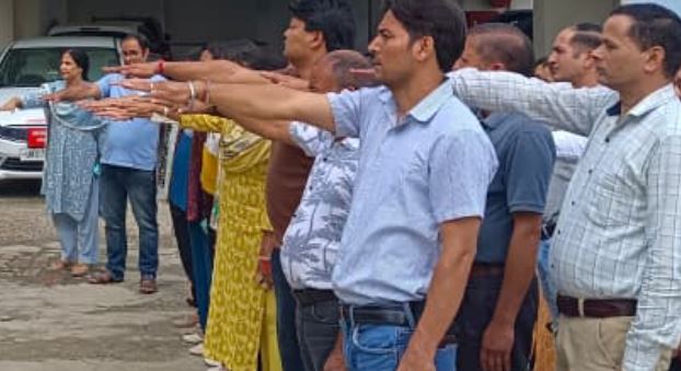 आत्महत्या रोकथाम को लेकर स्वास्थ्य विभाग ने दिलायी शपथ